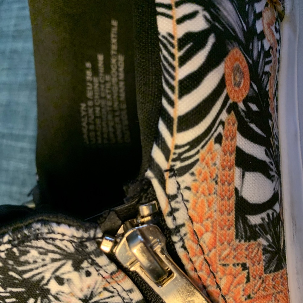 Shoe Dazzle Multicolor Patterned Flats - Picture 3 of 8